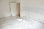 Schöne 2-Zi.-Wohnung mit Balkon, Bad mit Fenster im Grünen