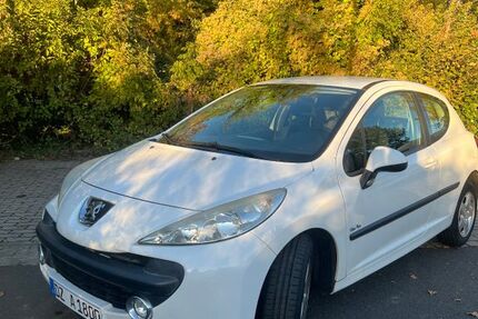 Peugeot 207 123.520 km 2.700 &euro; Delitzsch 04509