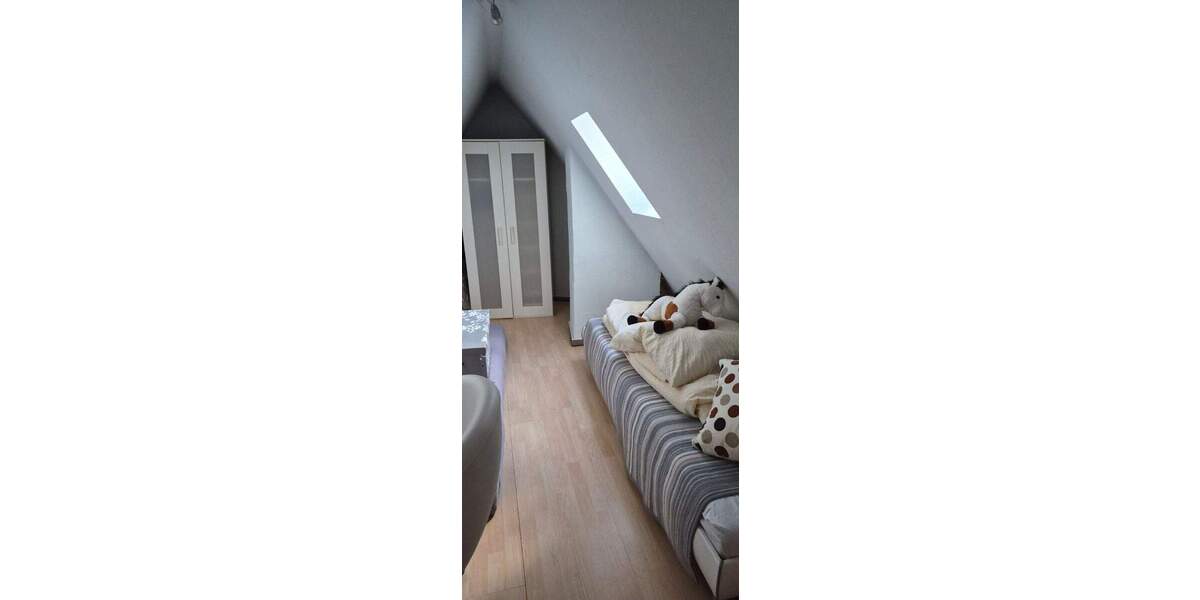 Reihenmittelhaus Querfurt - 5 Zimmer, 130 m&sup2;, 125.000&euro; | Angebot:25801820