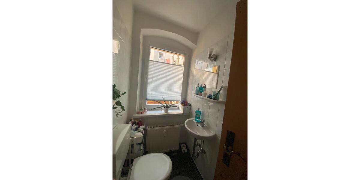 Erdgeschoßwohnung Halle (Saale) Halle-Neustadt - 1 Zimmer, 25 m&sup2;, 210&euro; | Angebot:25431976