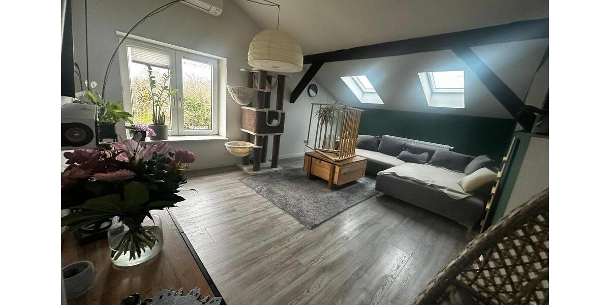 Dachgeschoßwohnung Bitterfeld-Wolfen Wolfen - 2 Zimmer, 99 m&sup2;, 1.100&euro; | Angebot:26230973