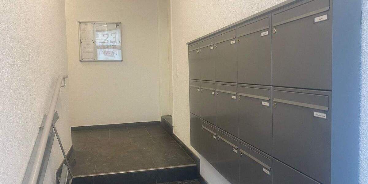 Etagenwohnung Halle (Saale) Innenstadt - 4 Zimmer, 101 m&sup2;, 1.300&euro; | Angebot:26274022