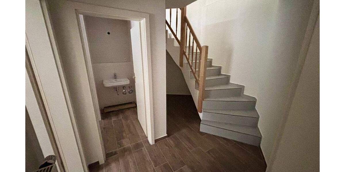 Gewerbeobjekt Halle Paulusviertel - 4 Zimmer, 130 m&sup2;, 419.000&euro; | Angebot:25247935