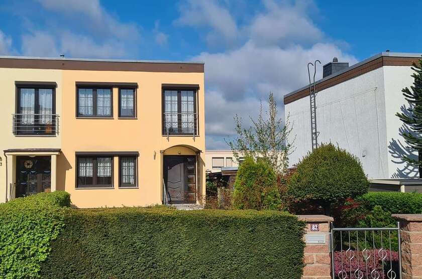Haus zum Kaufen in Halle 398.000 € 126 m²