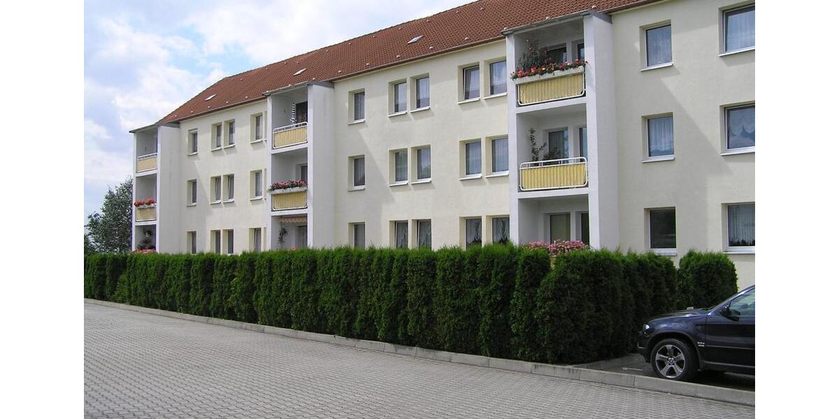 Etagenwohnung Teutschenthal - 3 Zimmer, 60 m&sup2;, 300&euro; | Angebot:24525445