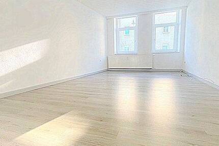 Wohnung Lützen - 4 Zimmer, 110 m&sup2;, 850&euro; | Angebot:25689033