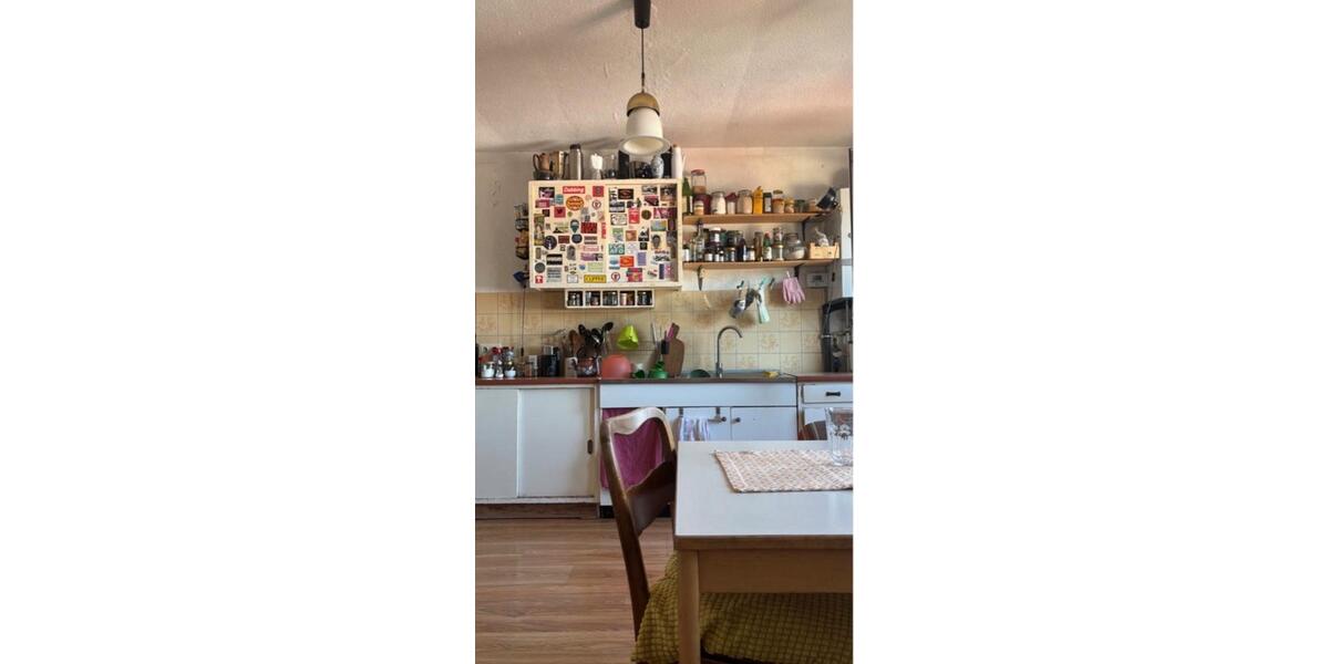 Dachgeschoßwohnung Halle (Saale) - 4 Zimmer, 90 m&sup2;, 631&euro; | Angebot:25407102