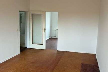 Wohnung zum Mieten in Halle (Saale) 306 € 50.86 m² 2 zimmer