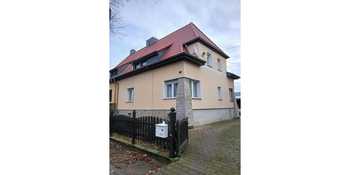 Doppelhaushälfte Köthen (Anhalt) - 8 Zimmer, 126 m&sup2;, 190.000&euro; | Angebot:25184470