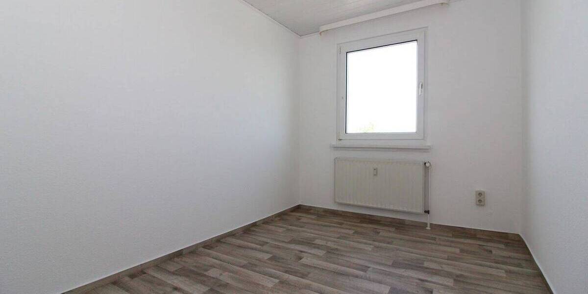 Etagenwohnung Bitterfeld-Wolfen Wolfen - 3 Zimmer, 57 m&sup2;, 337&euro; | Angebot:26797071