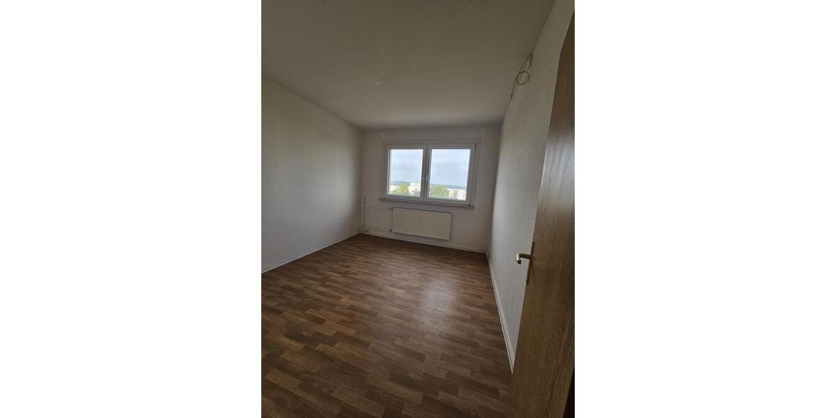 Dachgeschoßwohnung Halle (Saale) Nietleben - 3 Zimmer, 56 m&sup2;, 329&euro; | Angebot:24378390