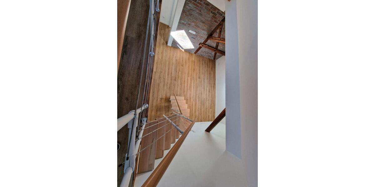 Dachgeschoßwohnung Zörbig - 3 Zimmer, 80 m&sup2;, 760&euro; | Angebot:25408249