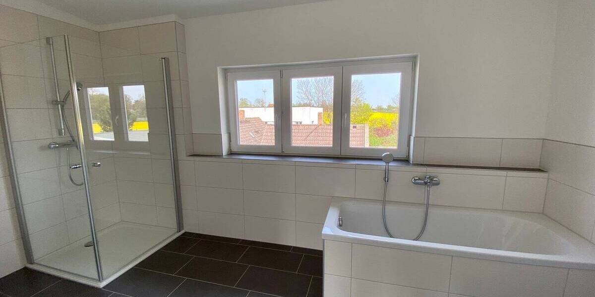 Doppelhaushälfte Salzatal Lieskau - 4 Zimmer, 152 m&sup2;, 450.000&euro; | Angebot:25675534