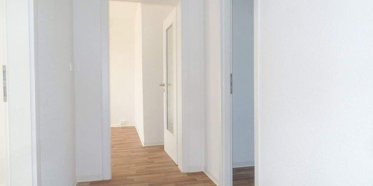 Etagenwohnung Halle (Saale) Südliche Neustadt - 3 Zimmer, 60 m&sup2;, 376&euro; | Angebot:25265892