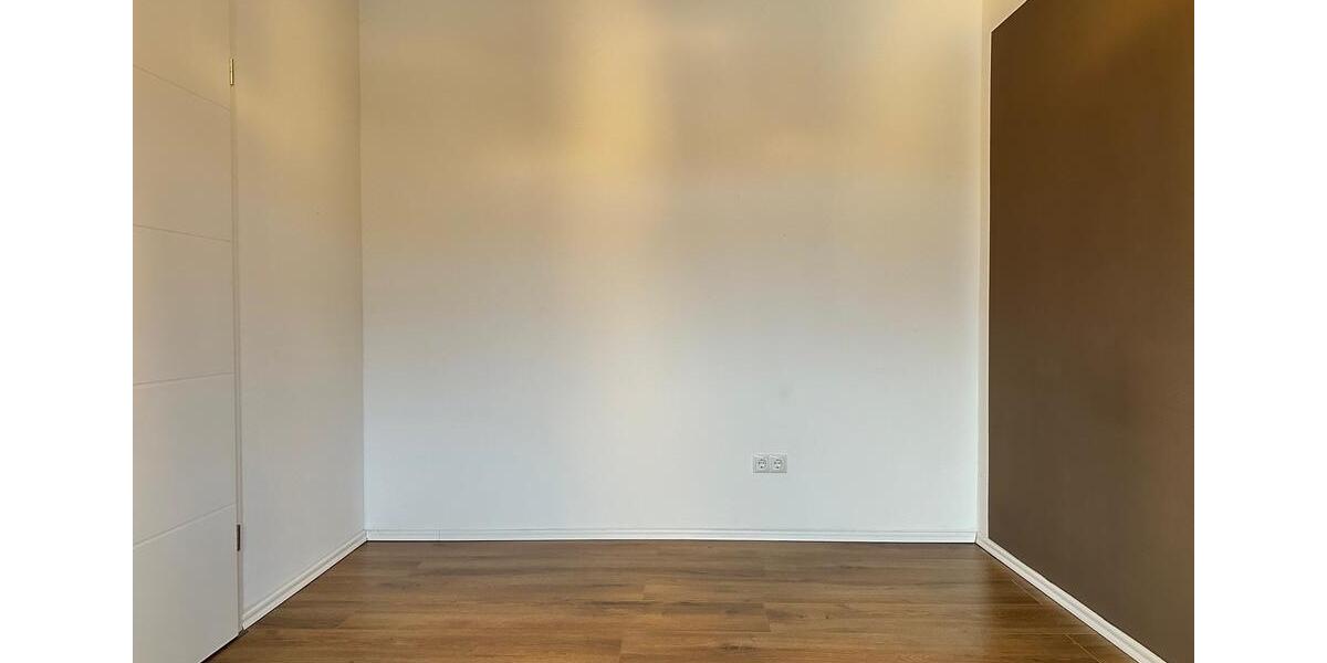 Maisonettenwohnung Querfurt - 6 Zimmer, 211 m&sup2;, 1.200&euro; | Angebot:23794281