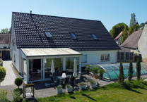 Modernes Traumhaus mit Gartenidyll!
