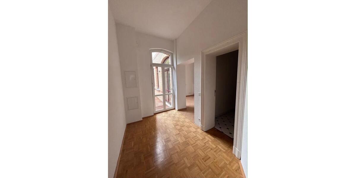 Etagenwohnung Halle (Saale) Damaschkestraße - 3 Zimmer, 125 m&sup2;, 1.150&euro; | Angebot:27628180