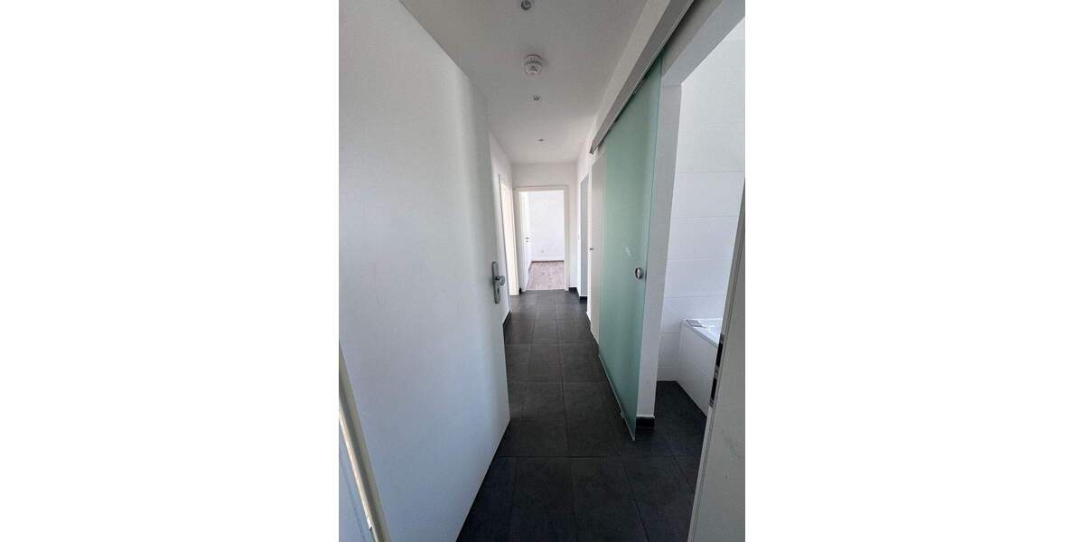 Etagenwohnung Bitterfeld-Wolfen Wolfen - 4 Zimmer, 70 m&sup2;, 490&euro; | Angebot:25728135