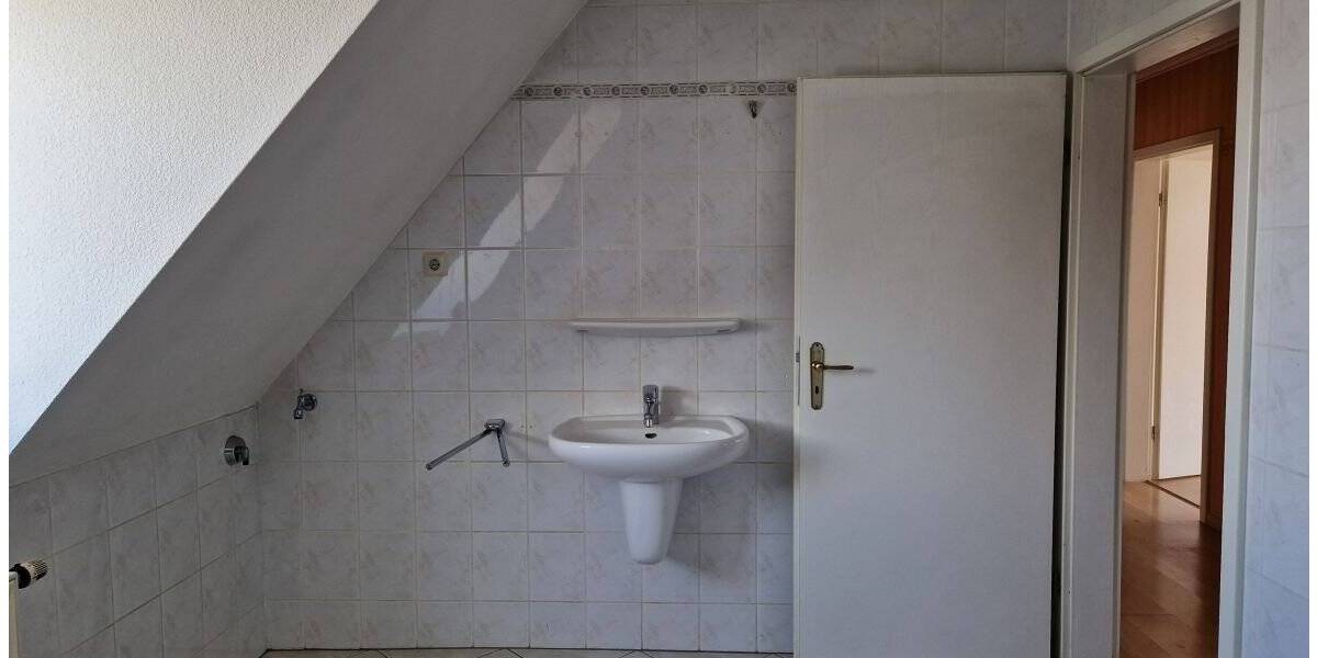 Etagenwohnung Halle (Saale) Gesundbrunnen - 2 Zimmer, 61 m&sup2;, 149.000&euro; | Angebot:26826060