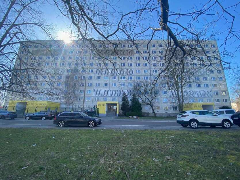 Wohnung zum Mieten in Halle 339,88 € 58 m²