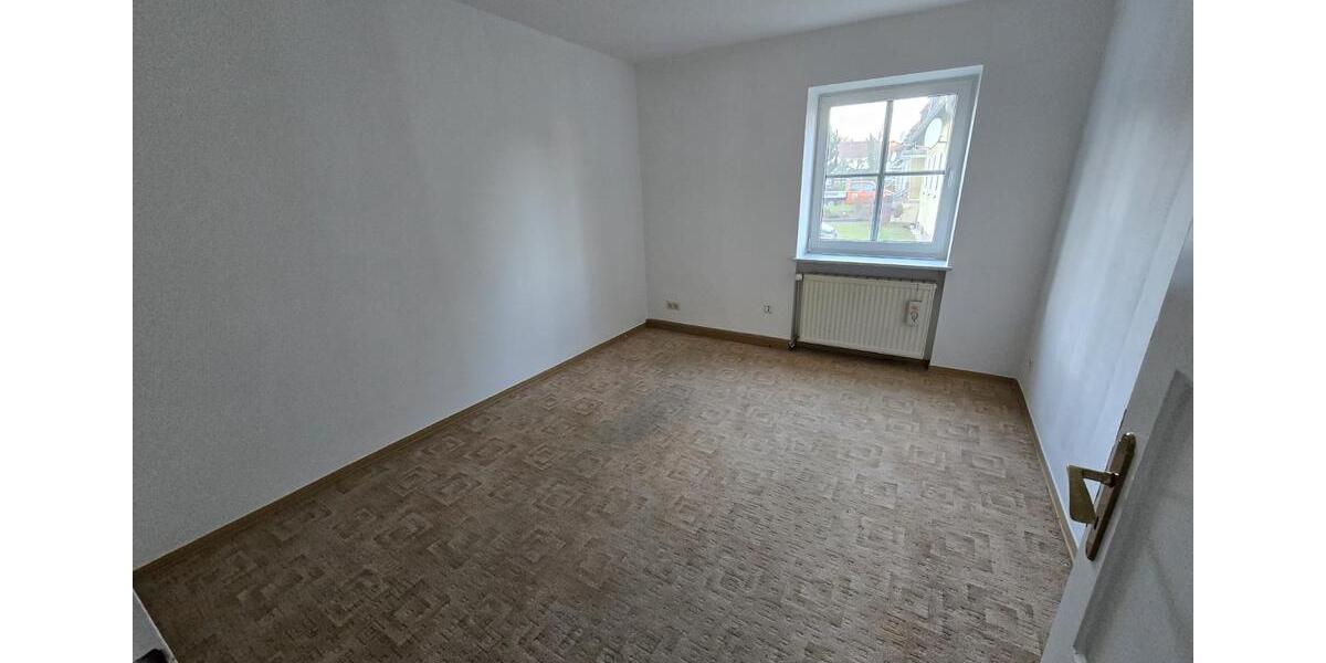 Etagenwohnung Bad Lauchstädt - 2 Zimmer, 46 m&sup2;, 280&euro; | Angebot:24766027