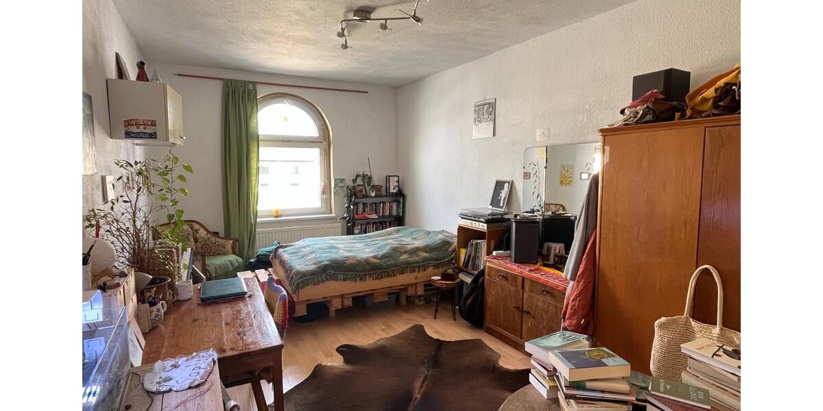 Dachgeschoßwohnung Halle (Saale) Damaschkestraße - 4 Zimmer, 96 m&sup2;, 547&euro; | Angebot:25652394