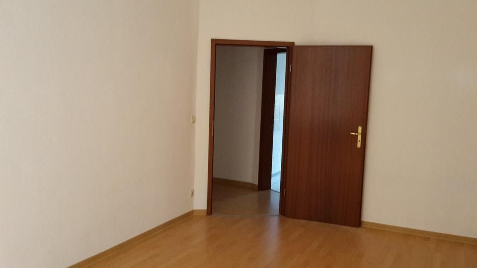 Etagenwohnung Halle (Saale) - 2 Zimmer, 68 m&sup2;, 125.000&euro; | Angebot:24840076