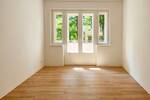 Neu sanierte 3-Raum-Wohnung mit Balkon in ruhiger Seitenstraße