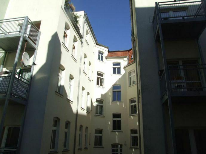 Etagenwohnung Halle (Saale) Büschdorf - 4 Zimmer, 100 m&sup2;, 700&euro; | Angebot:26587421