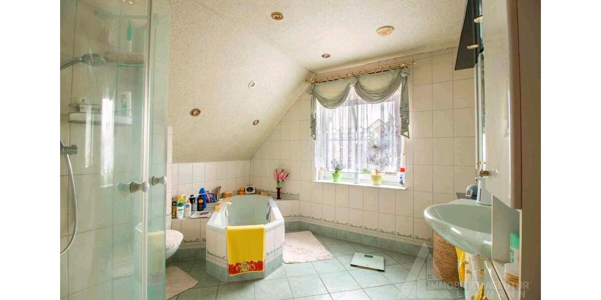 Einfamilienhaus Braunsbedra Frankleben - 6 Zimmer, 195 m&sup2;, 429.500&euro; | Angebot:24731713