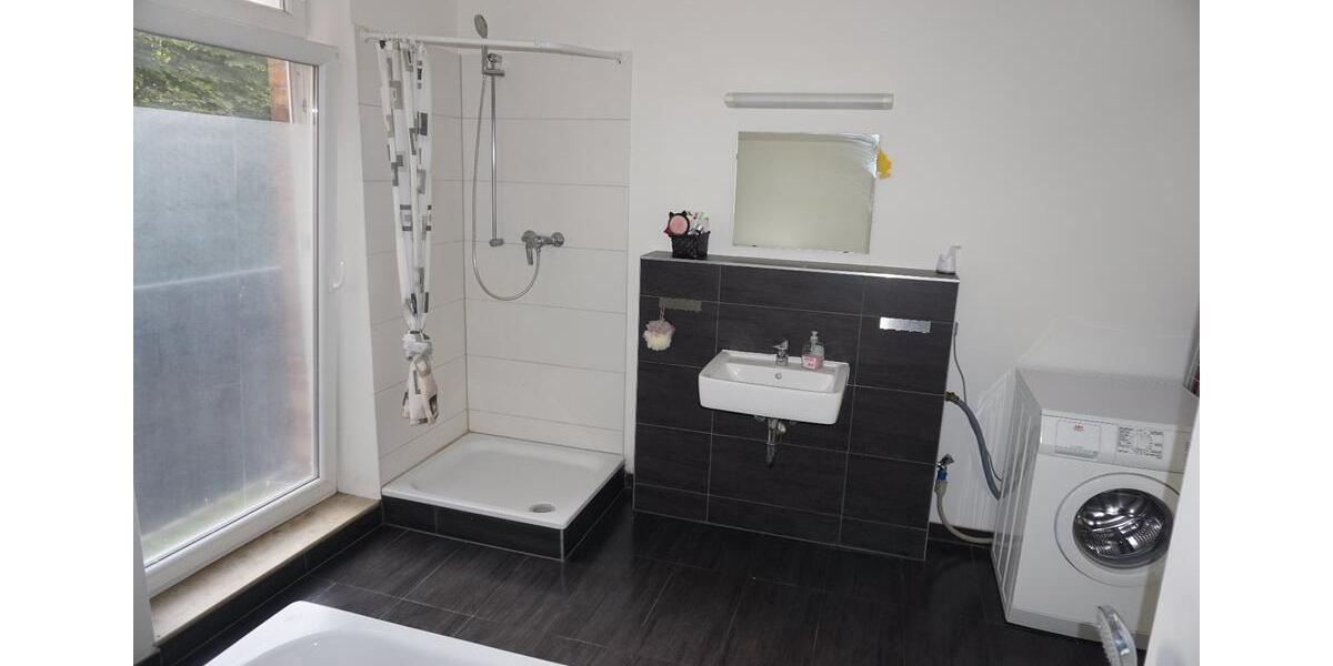 Etagenwohnung Halle (Saale) Büschdorf - 3 Zimmer, 83 m&sup2;, 664&euro; | Angebot:26262168