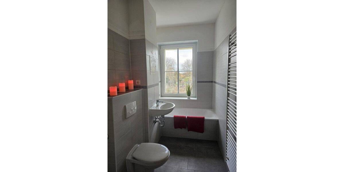 Etagenwohnung Braunsbedra - 3 Zimmer, 65 m&sup2;, 460&euro; | Angebot:26824584