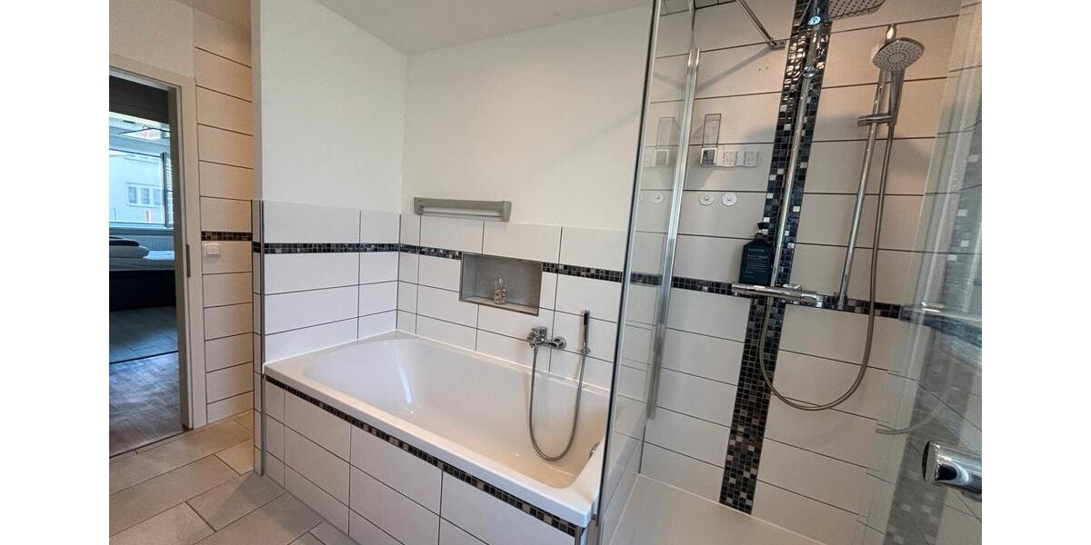 Etagenwohnung Halle (Saale) Damaschkestraße - 4 Zimmer, 90 m&sup2;, 220.000&euro; | Angebot:25870122