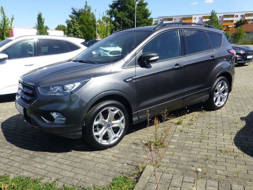 Ford Kuga 68.886 km 16.790 € Wolfen 06766