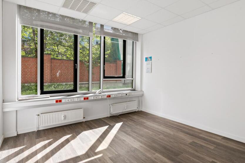 Moderne Gewerbefläche – flexibel gestaltbar, zentral gelegen zimmer