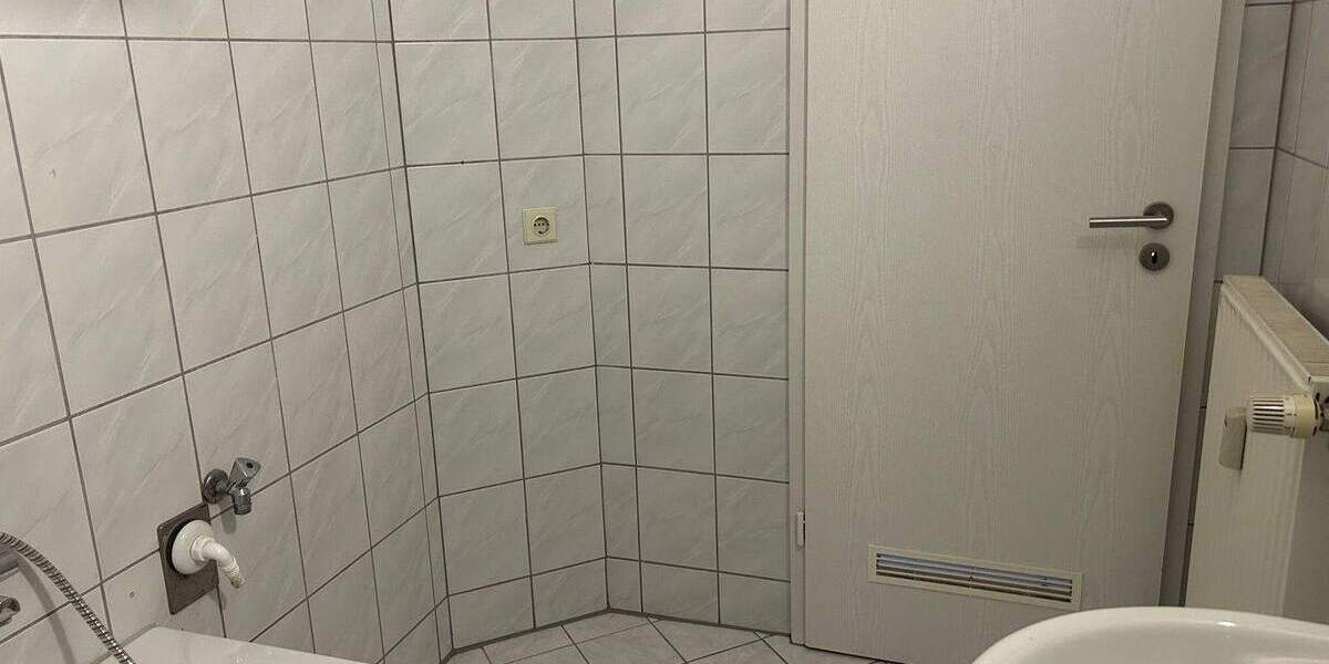 Etagenwohnung Merseburg Neumarkt (Vorstadt) - 4 Zimmer, 83 m&sup2;, 600&euro; | Angebot:26015636