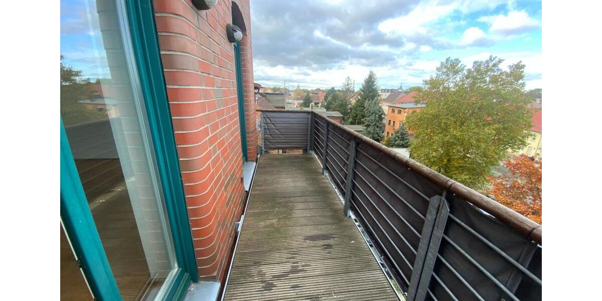 Dachgeschoßwohnung Zörbig - 5 Zimmer, 206 m&sup2;, 1.130&euro; | Angebot:20092302