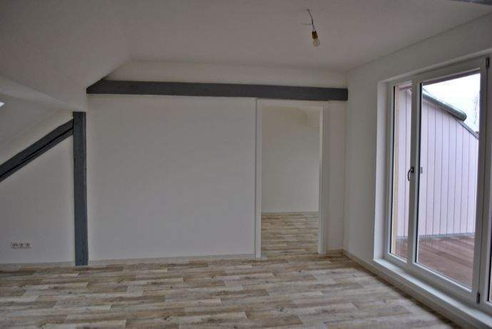 Etagenwohnung Schkopau Korbetha - 3 Zimmer, 100 m&sup2;, 760&euro; | Angebot:25837926