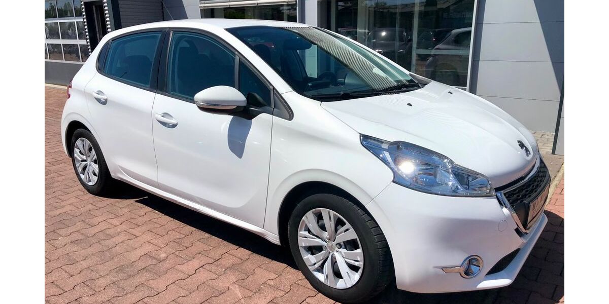 Peugeot 208 124.944 km 5.399 &euro; Halle/Saale 06118