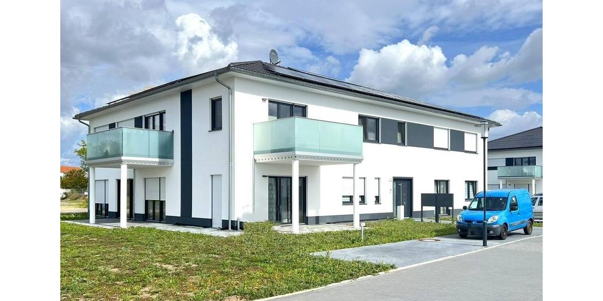 Moderne, energieeffiziente 2-Raumwohnung im Obergeschoss mit Stellplatz und Balkon in ruhiger Lage 2 zimmer