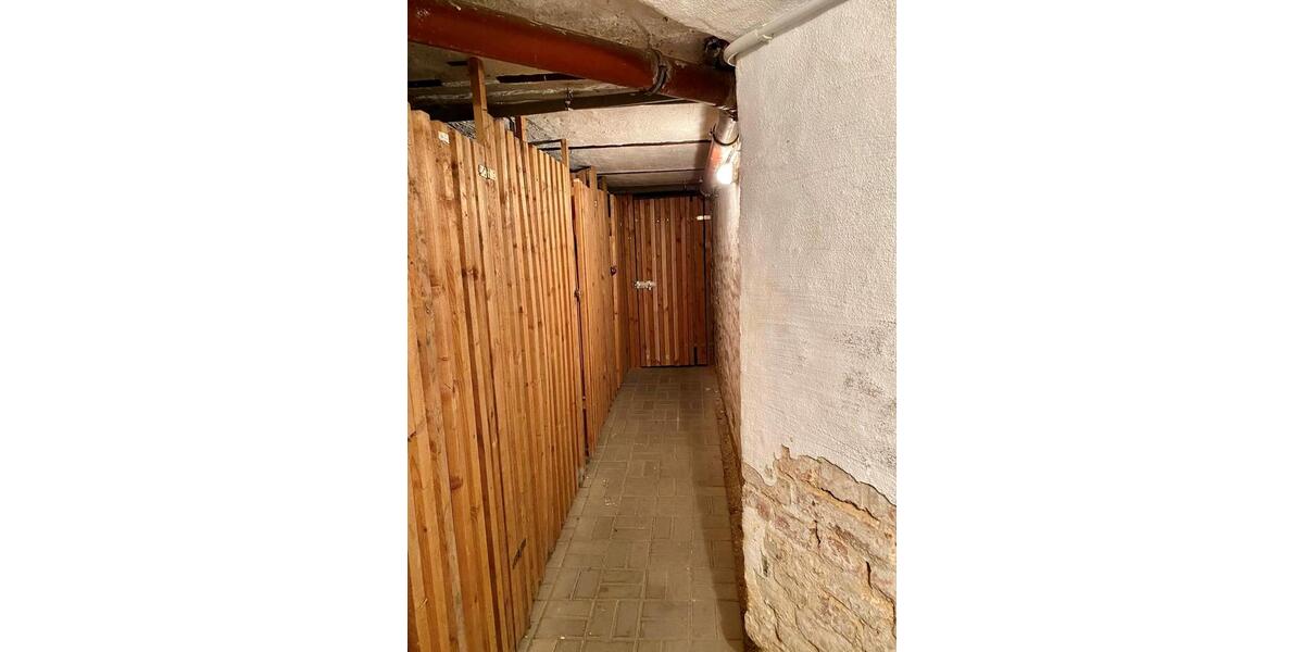 Dachgeschoßwohnung Halle (Saale) Damaschkestraße - 4 Zimmer, 75 m&sup2;, 595&euro; | Angebot:25648287