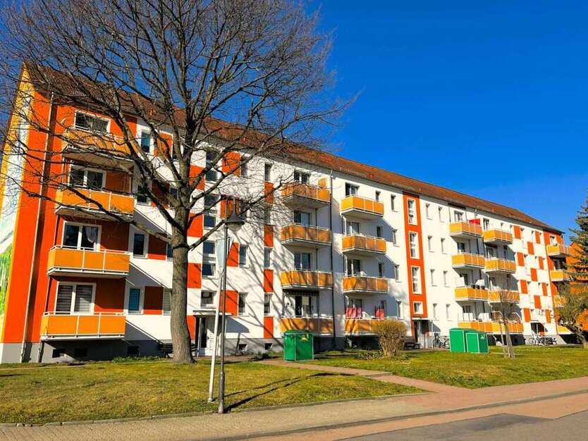 Wohnung zum Mieten in Braunsbedra 292 € 48.39 m²
