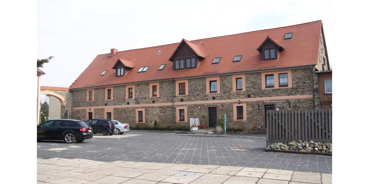 Erdgeschoßwohnung Bad Lauchstädt - 2 Zimmer, 123 m&sup2;, 836&euro; | Angebot:26248479