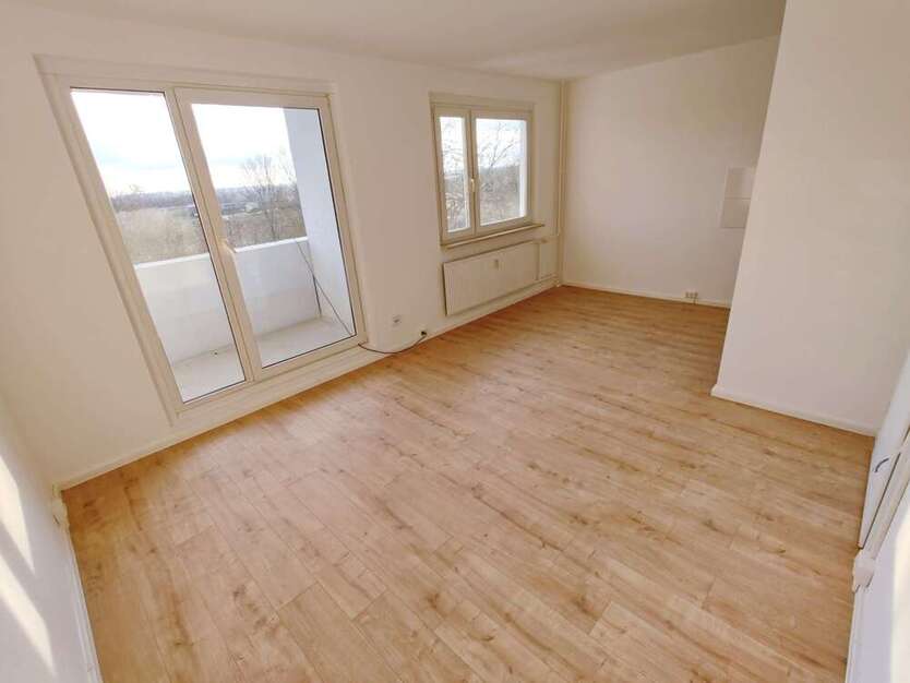 Wohnung zum Mieten in Halle 500 € 68.5 m²