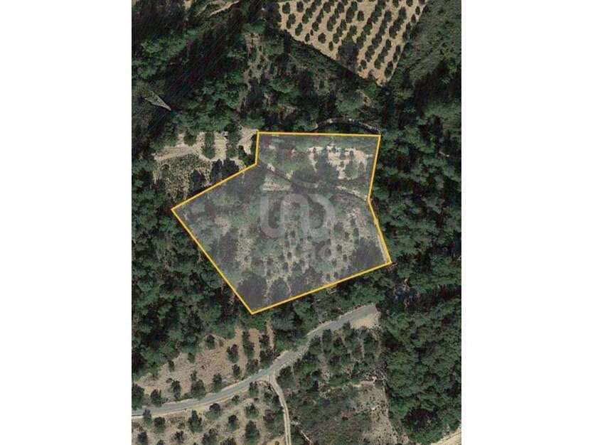 Grundstück zu verkaufen in Vallmoll 36.000 € 5849 m²