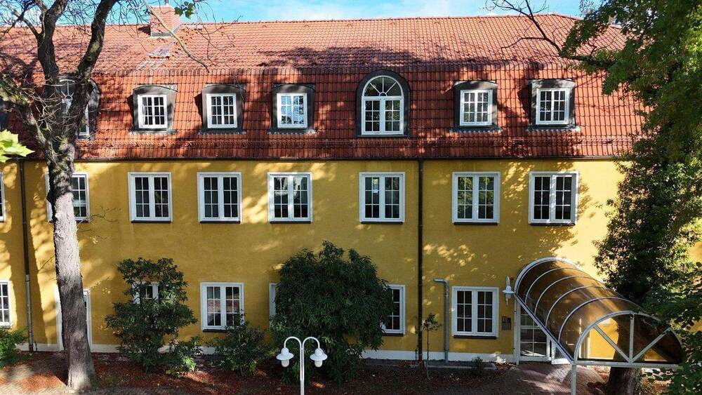 Mehrfamilienhaus, Wohnhaus Markranstädt Quesitz - 6 Zimmer, 2 m&sup2;, 2.800.000&euro; | Angebot:25215239