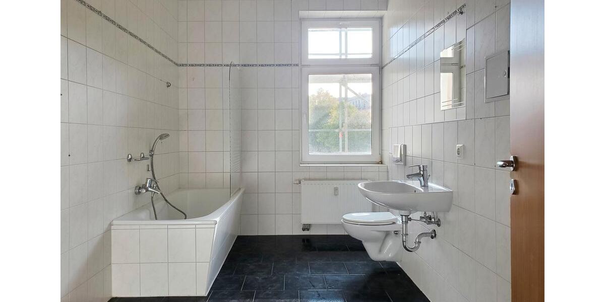 Etagenwohnung Halle (Saale) Damaschkestraße - 3 Zimmer, 81 m&sup2;, 649&euro; | Angebot:26338195