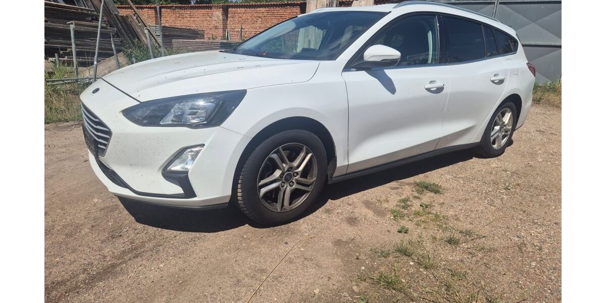 Ford Focus 124.500 km 9.999 &euro; Merseburg 06217