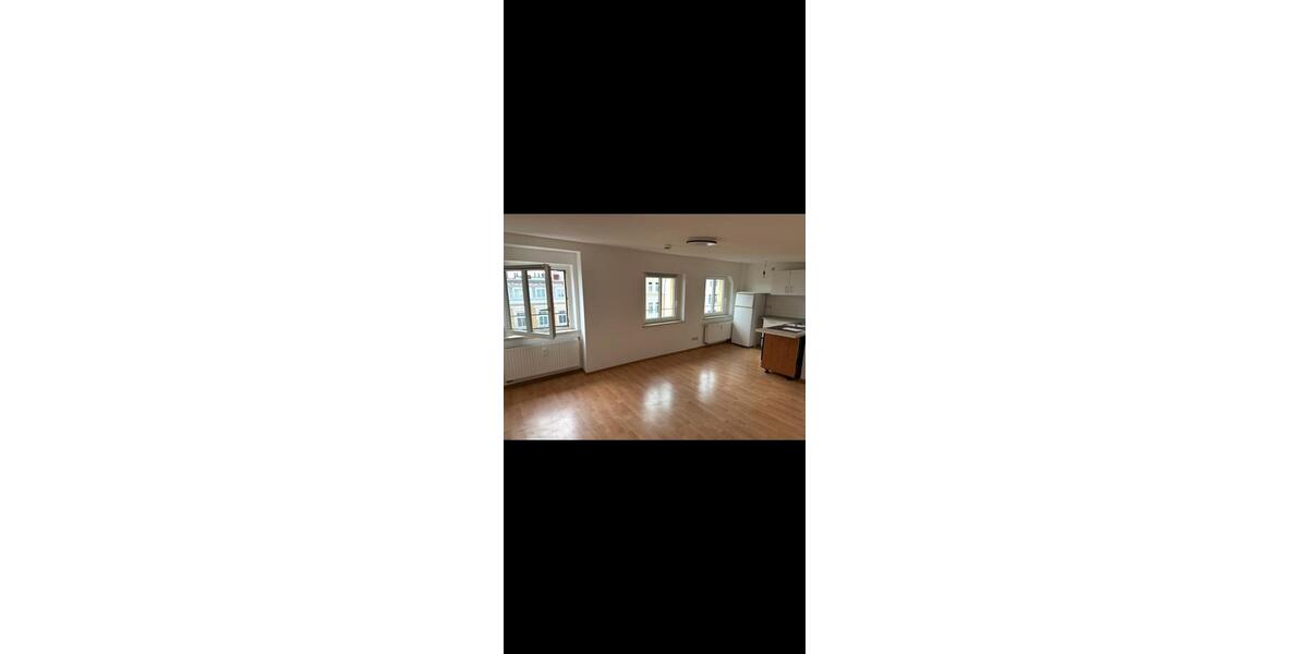 Dachgeschoßwohnung Halle (Saale) Büschdorf - 1 Zimmer, 28 m&sup2;, 300&euro; | Angebot:26005728