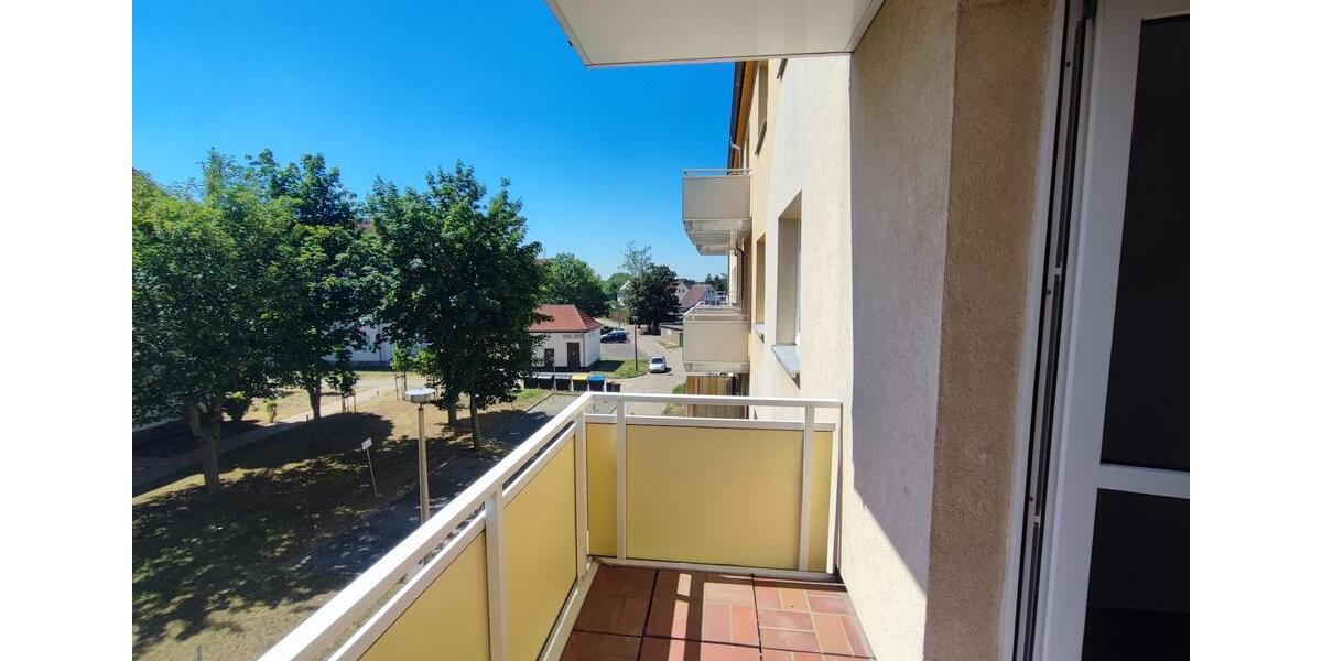 Tolle Singlewohnung mit Balkon! 2 zimmer